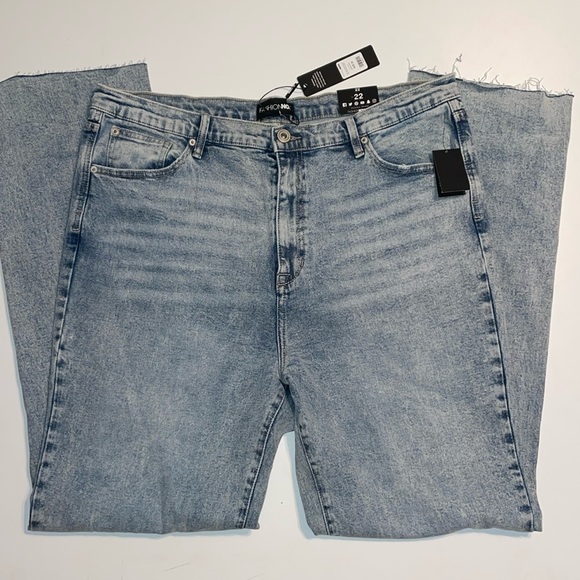 Fashion Nova took him by surprise slim fit boyfriend jeans - Picture 3 of 9